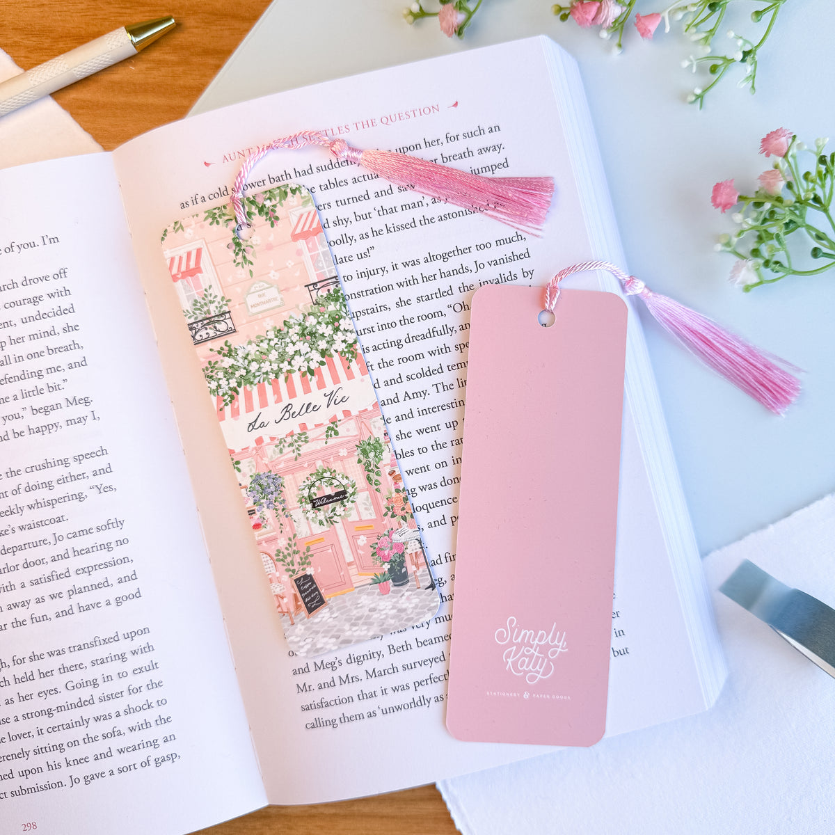 Bookmark: Cafe Paris