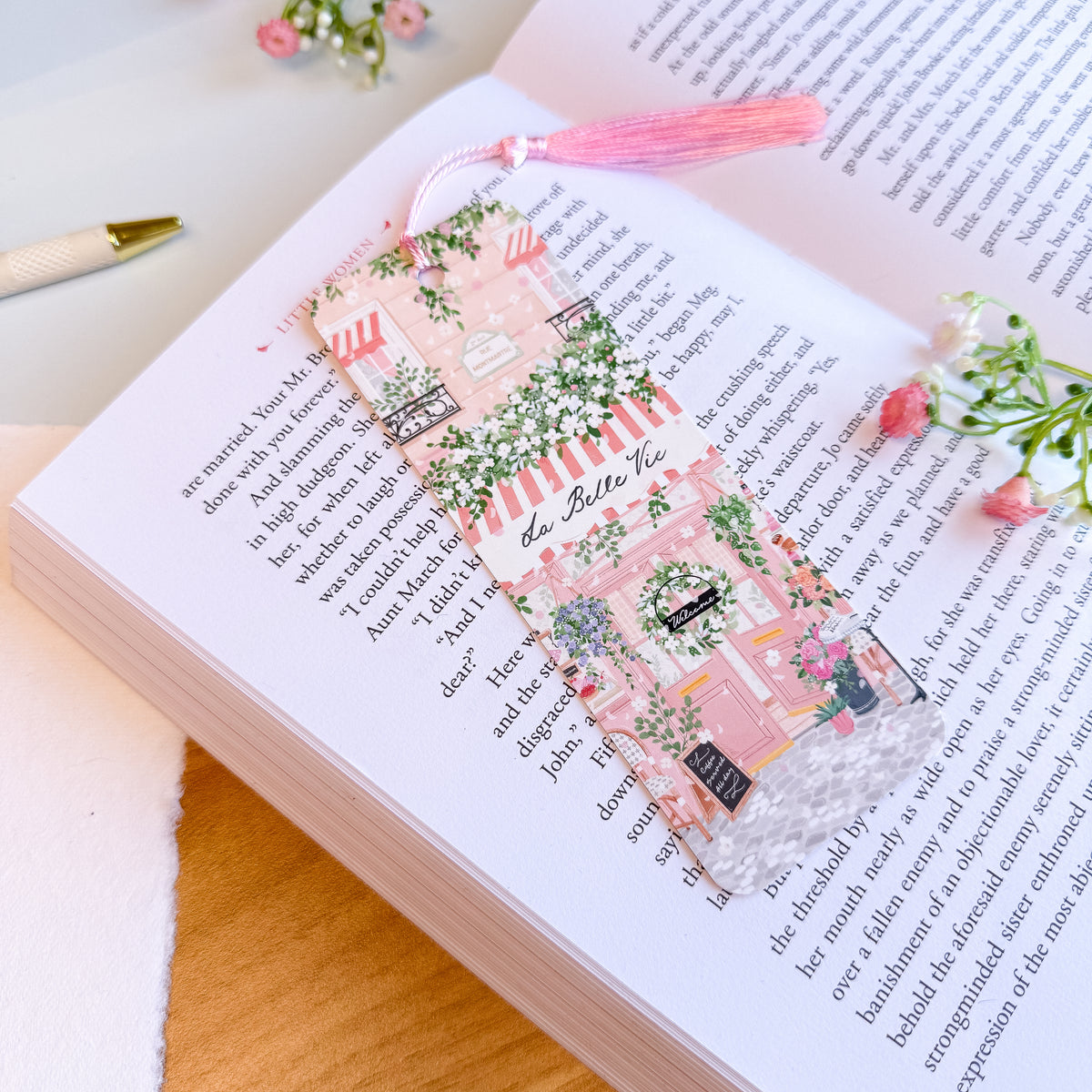 Bookmark: Cafe Paris